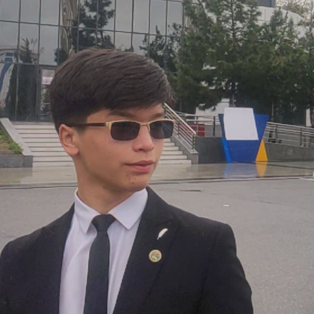 Mexroj Axatkulov